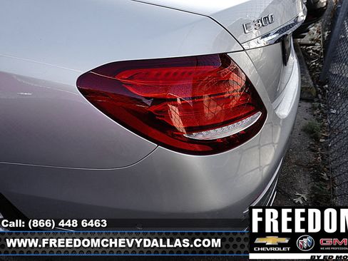 Used 2017 Mercedes-Benz E 300 image 8