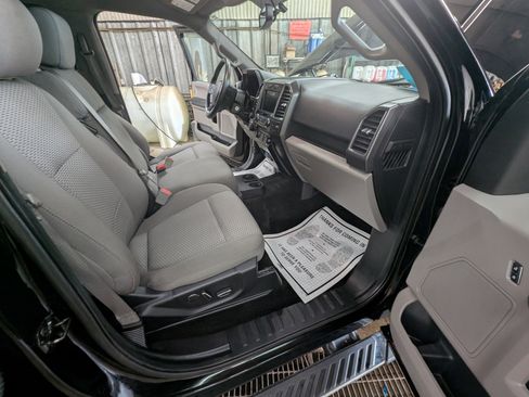 Used 2018 Ford F150 XLT w/ Equipment Group 302A Luxury image 5