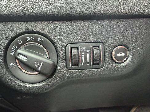 Used 2016 Chrysler 300 S AWD/4WD image 16