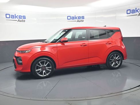 Used 2022 Kia Soul GT-Line FWD image 5
