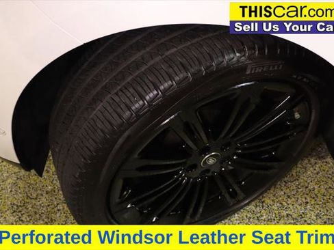 Used 2024 Land Rover Range Rover Long Wheelbase SE image 27