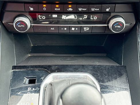 Used 2023 MAZDA CX-9 Touring image 17