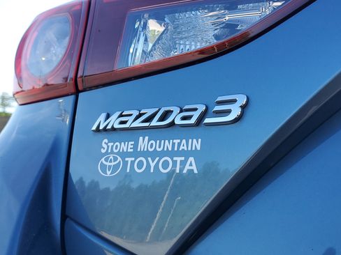 Used 2016 MAZDA MAZDA3 i Sport w/ Preferred Equipment Package image 8