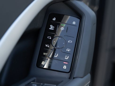 New 2025 Audi Q5 Premium Plus image 19