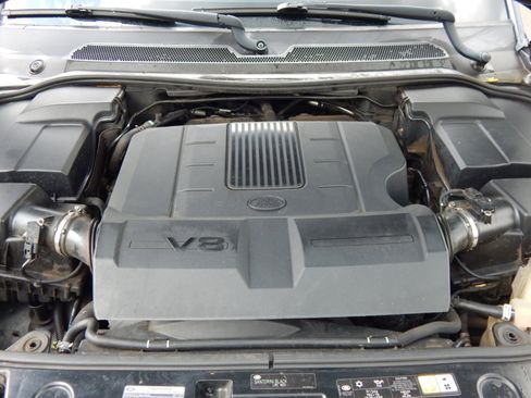 Used 2011 Land Rover Range Rover Sport HSE image 23