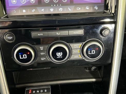 Used 2020 Land Rover Discovery HSE AWD/4WD image 13