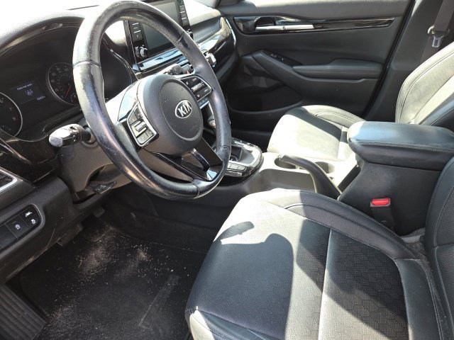 Used 2021 Kia Seltos EX AWD/4WD image 3