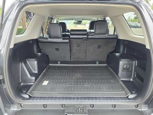 Used 2020 Toyota 4Runner SR5 Premium w/ Moonroof Package AWD/4WD image 14