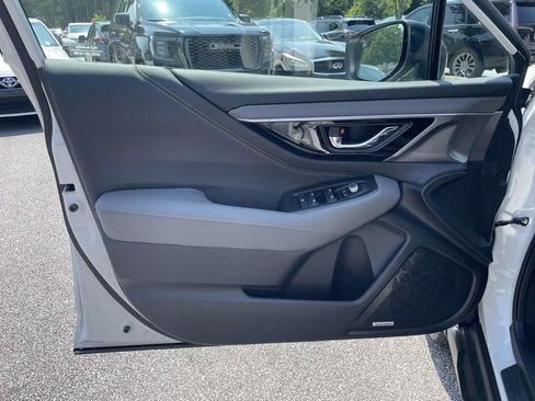 Certified 2025 Subaru Outback Onyx Edition w/ Popular Package #2 image 15