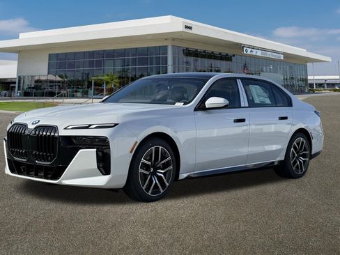 New 2026 BMW 740i xDrive AWD/4WD image 4