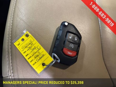 Used 2019 Jeep Wrangler Unlimited Sahara image 28