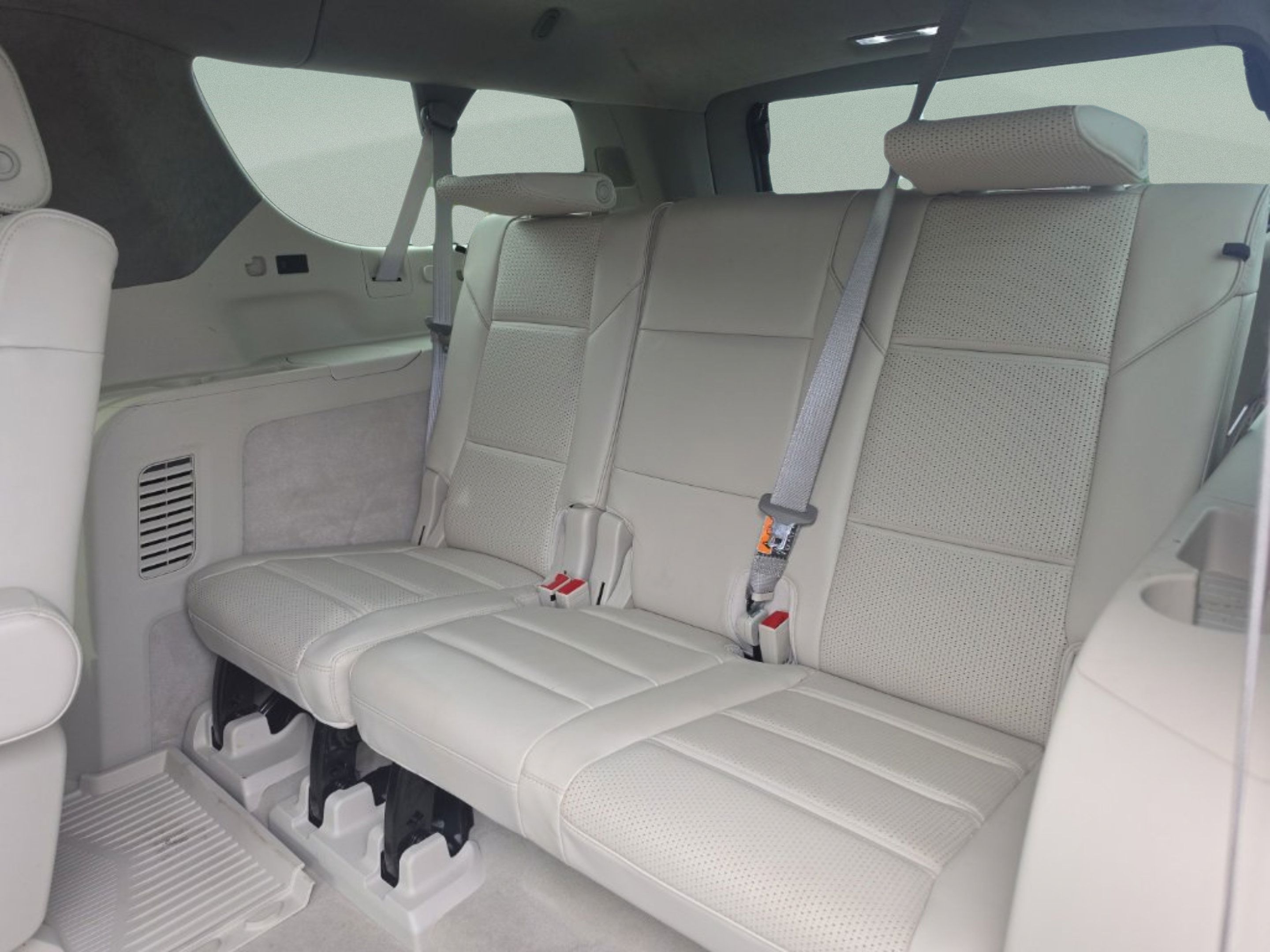 Used 2025 Cadillac Escalade ESV Sport Platinum AWD/4WD image 31