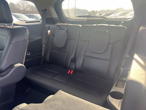 Used 2023 Ford Explorer XLT w/ Equipment Group 202A image 11