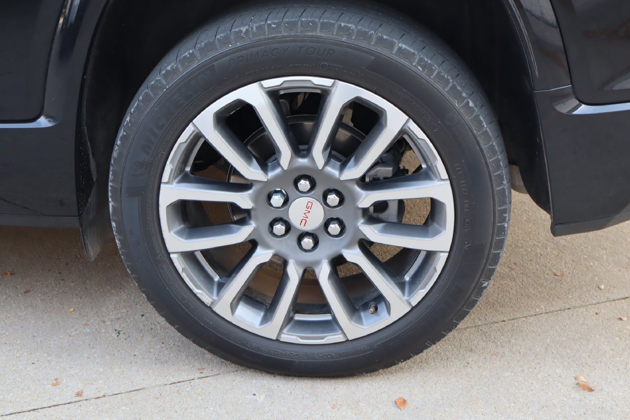 Used 2022 GMC Acadia Denali w/ Trailering Package FWD image 32