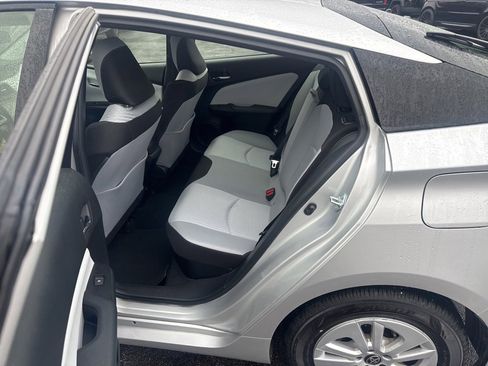 Used 2017 Toyota Prius Two image 23