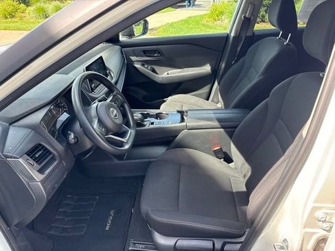 Used 2024 Nissan Rogue S FWD image 22