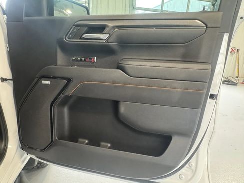 Used 2023 GMC Sierra 1500 AT4 w/ AT4 Premium Package AWD/4WD image 21