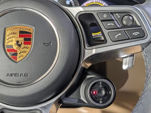 Certified 2023 Porsche Cayenne AWD/4WD image 35