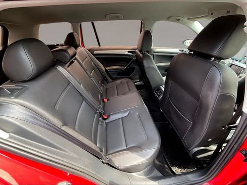 Used 2015 Volkswagen Golf TDI S FWD image 25