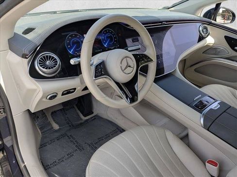 Used 2023 Mercedes-Benz EQS 580 4MATIC Sedan image 9