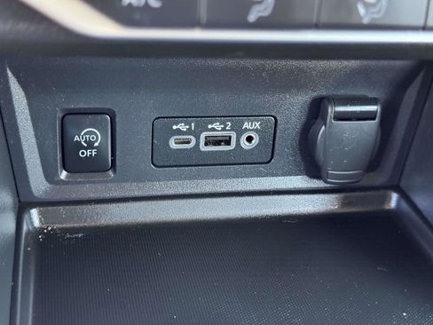 Used 2024 Nissan Sentra SV image 9