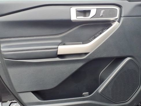Certified 2023 Ford Explorer XLT w/ Equipment Group 202A AWD/4WD image 14
