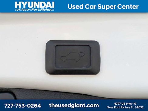 Used 2023 Toyota RAV4 XLE Premium AWD/4WD image 12