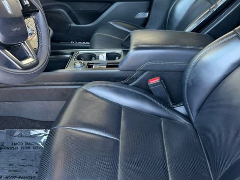 Used 2022 Lincoln Corsair AWD w/ Equipment Group 101A image 9