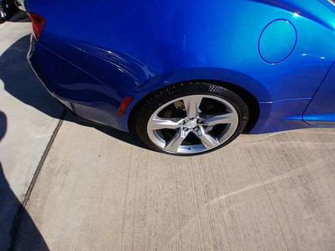 Used 2018 Chevrolet Camaro SS image 10