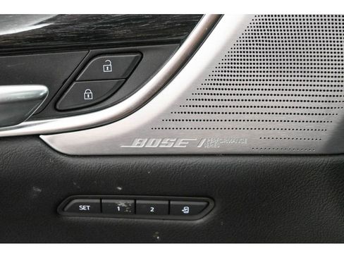 Used 2021 Cadillac XT5 Premium Luxury image 28