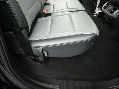 Used 2024 Ford F150 Lightning Lariat image 28