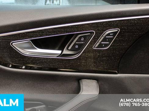 Used 2024 Audi Q8 Premium Plus w/ Premium Plus Package image 41