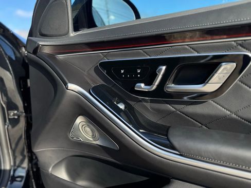 Used 2025 Mercedes-Benz S 580 4MATIC Sedan image 37