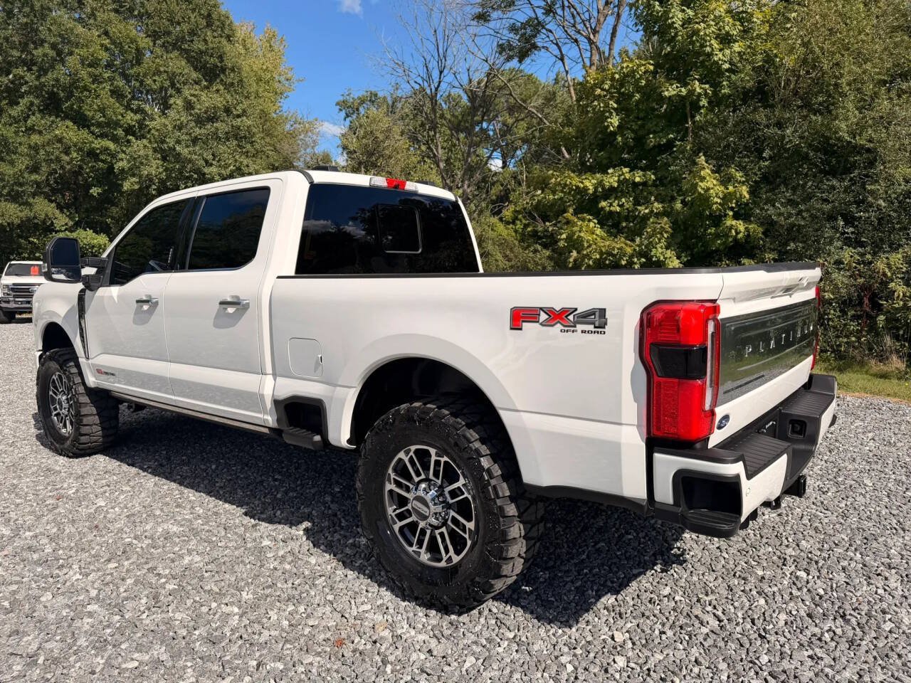 Used 2026 Ford F350 Platinum w/ Platinum Plus Package AWD/4WD image 5
