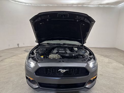 Used 2016 Ford Mustang GT Premium w/ Equipment Group 401A RWD image 17
