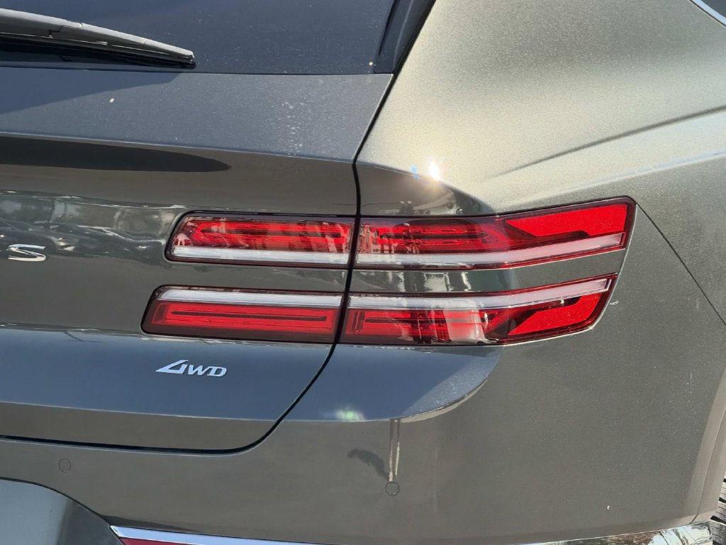 Certified 2026 Genesis GV80 2.5T AWD/4WD image 10