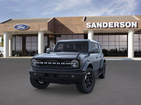 New 2025 Ford Bronco Outer Banks image 2