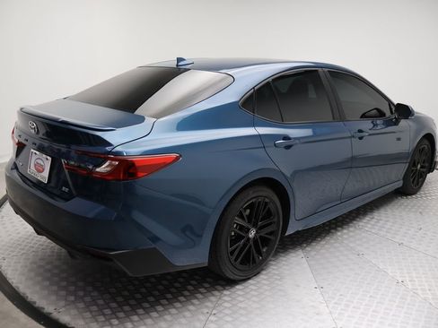 Certified 2025 Toyota Camry SE image 8