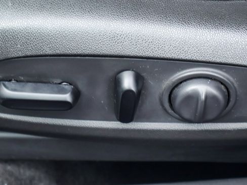 Used 2021 Chevrolet TrailBlazer LT w/ Convenience Package image 11