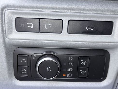 Used 2021 Ford F150 Limited AWD/4WD image 18