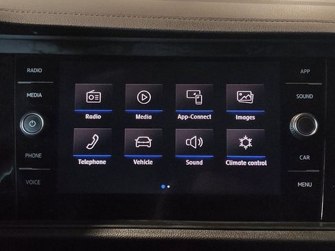 Used 2020 Volkswagen Jetta SEL FWD image 25