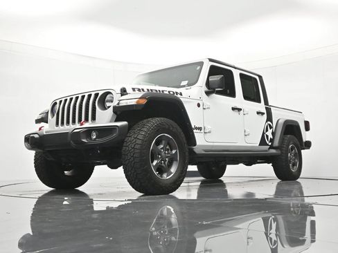 Used 2023 Jeep Gladiator Rubicon w/ Trailer Tow Package AWD/4WD image 37