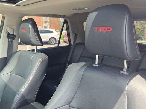Used 2021 Toyota 4Runner TRD Pro AWD/4WD image 31