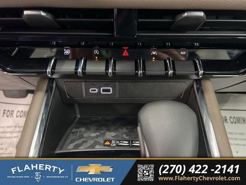 Used 2024 GMC Canyon Denali image 27