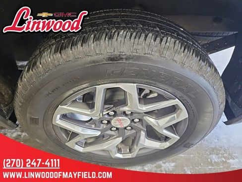Used 2024 GMC Sierra 1500 SLT w/ SLT Premium Plus Package AWD/4WD image 7
