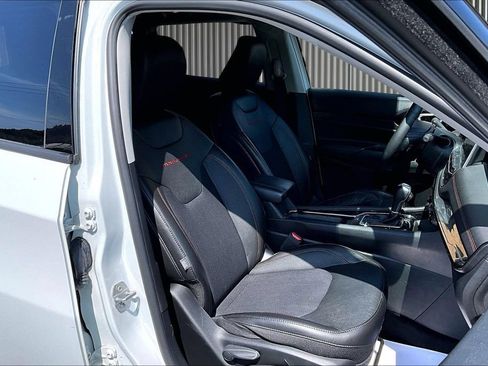 Used 2022 Jeep Compass Trailhawk AWD/4WD image 7