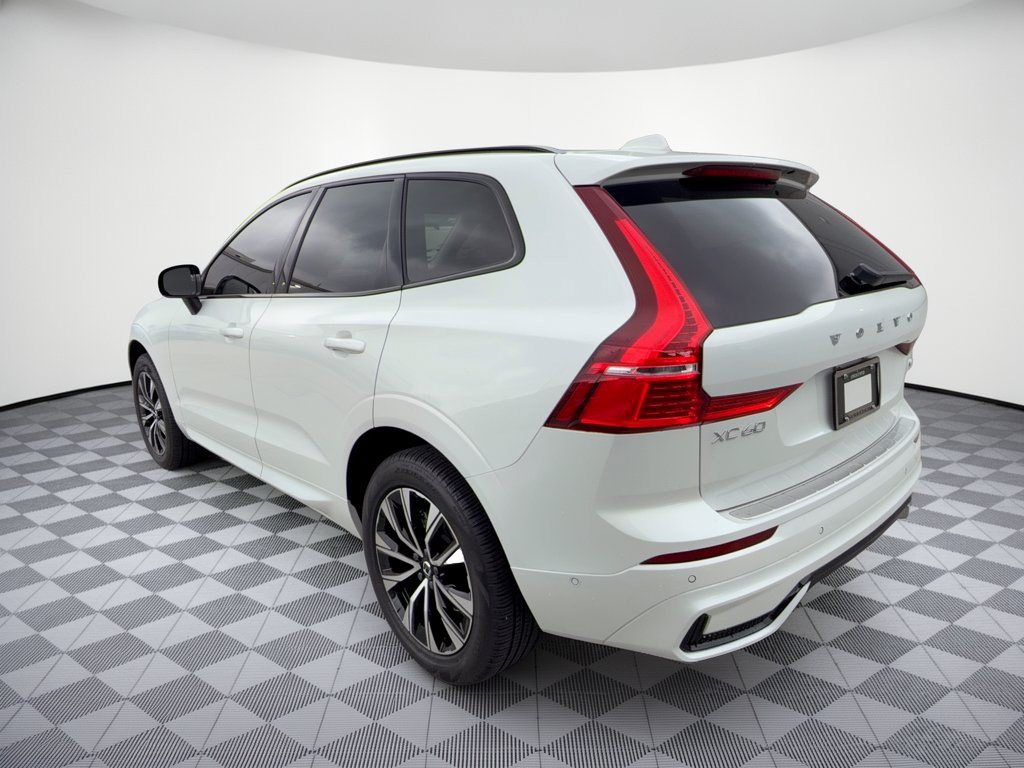 Used 2025 Volvo XC60 B5 Plus w/ Protection Package Premier AWD/4WD image 3