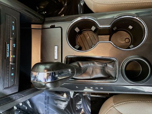 Used 2019 Ford Explorer FWD image 21
