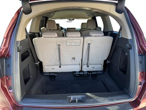 Used 2018 Honda Odyssey EX image 17