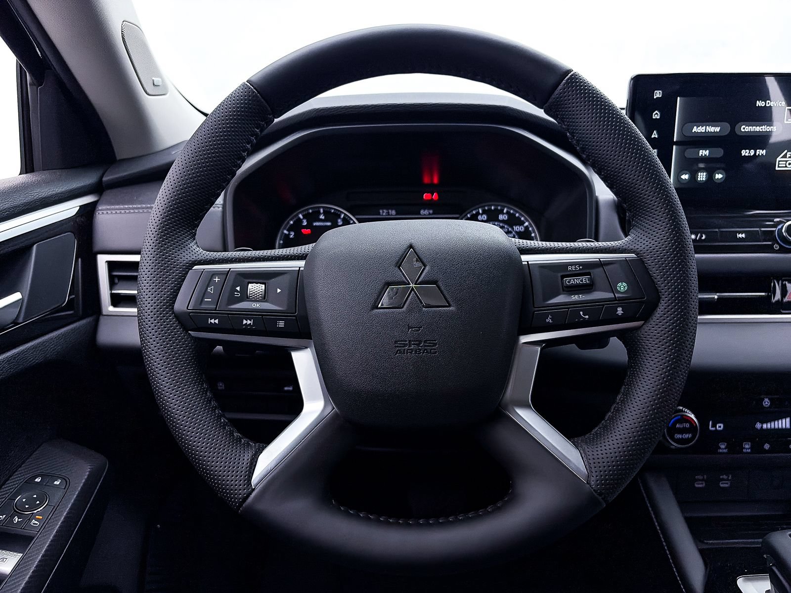 Used 2026 Mitsubishi Outlander SE AWD/4WD image 20